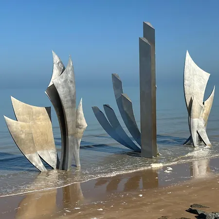 Ferme De Noyes * Sourdeval